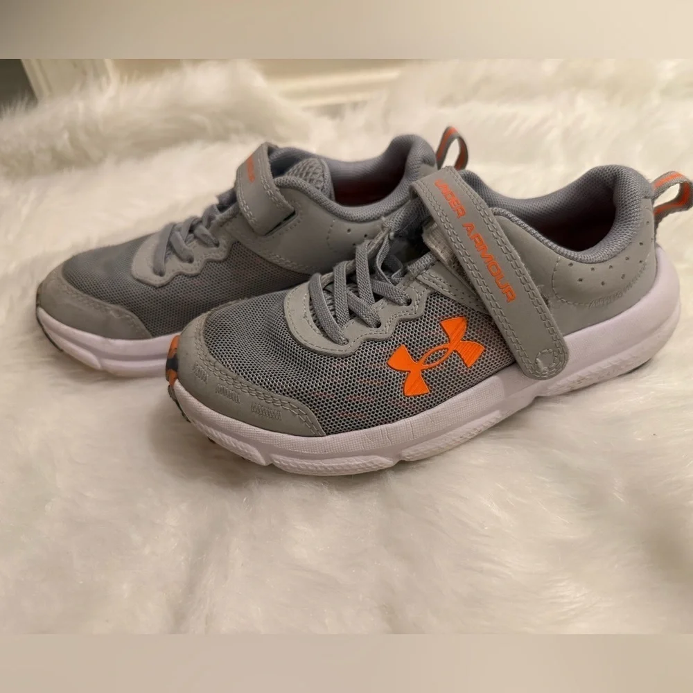 Under Armour Kids BPS Assert 10 AC LZR Sneakers